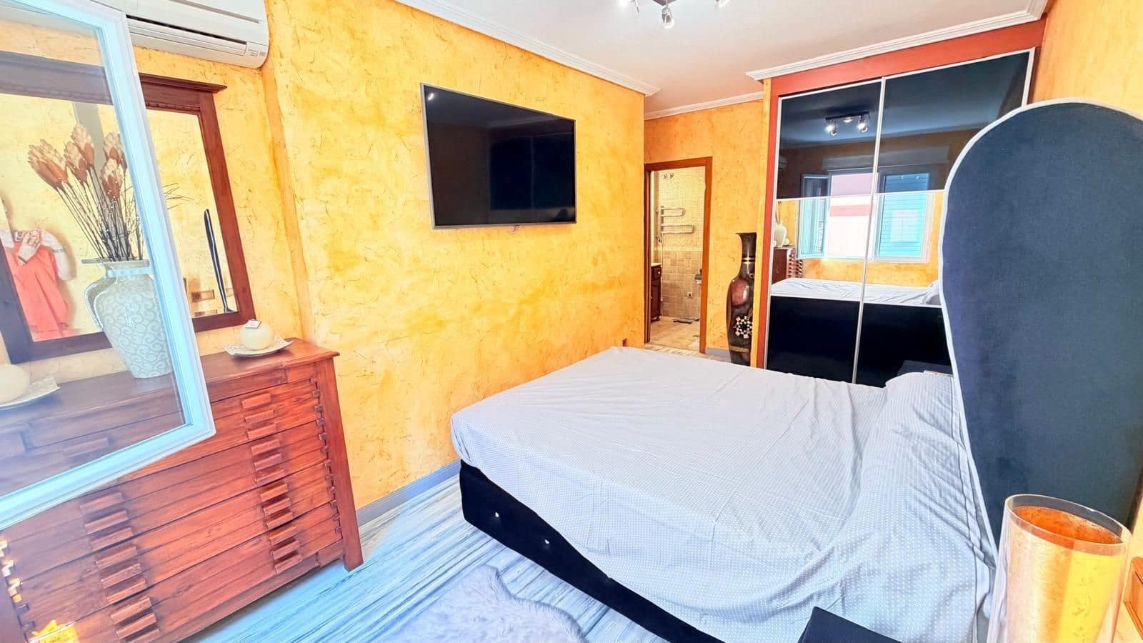 3 soverom Leilighet til salgs i Torrevieja med svømmebasseng - € 229 900 (Ref: 10091198)
