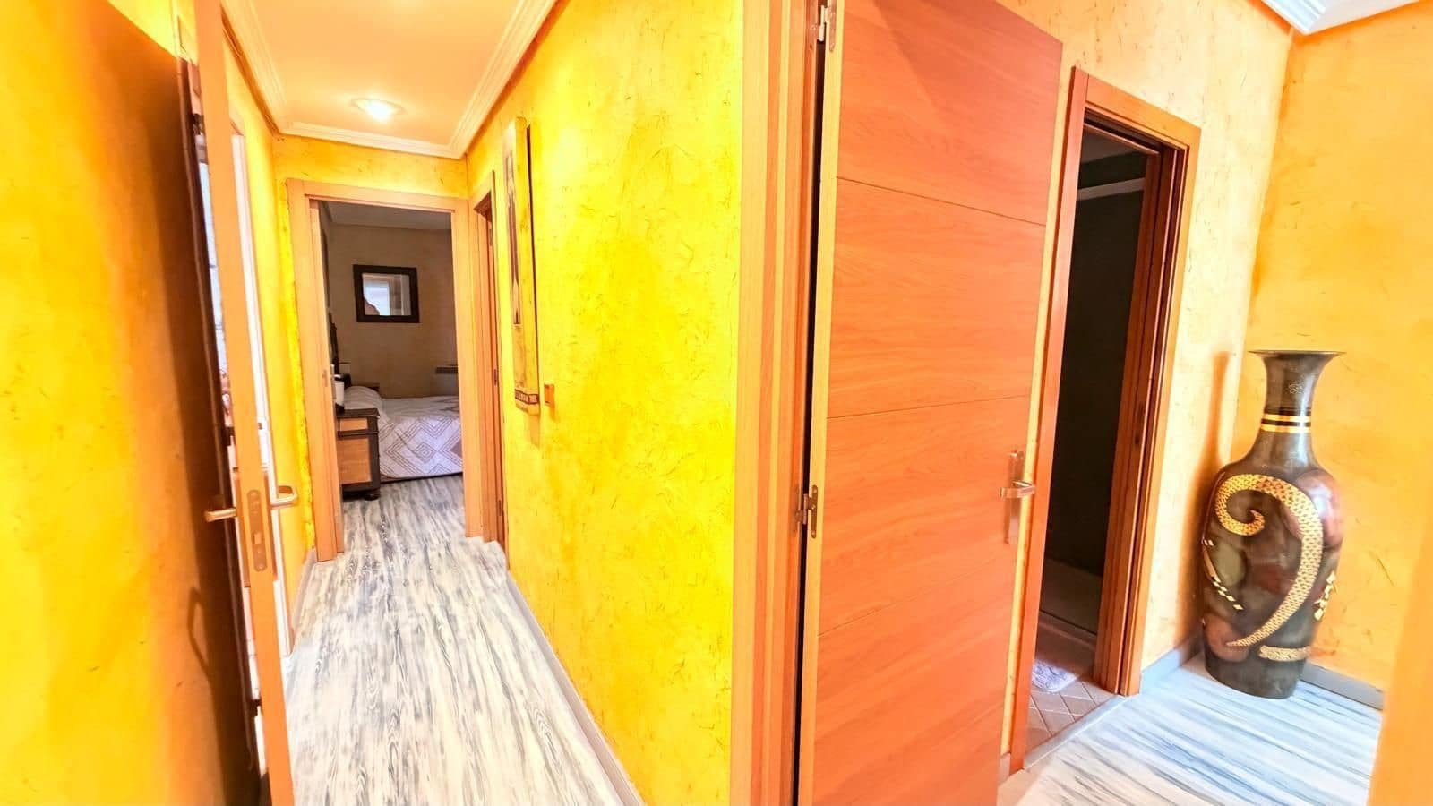 3 soverom Leilighet til salgs i Torrevieja med svømmebasseng - € 229 900 (Ref: 10091198)