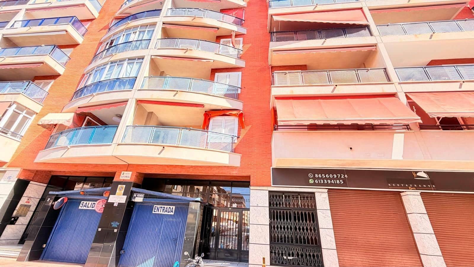 3 soverom Leilighet til salgs i Torrevieja med svømmebasseng - € 229 900 (Ref: 10091198)