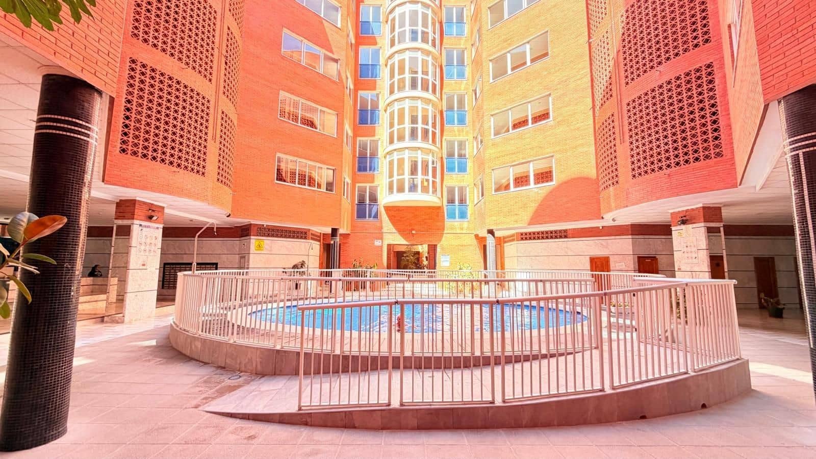 3 soverom Leilighet til salgs i Torrevieja med svømmebasseng - € 229 900 (Ref: 10091198)