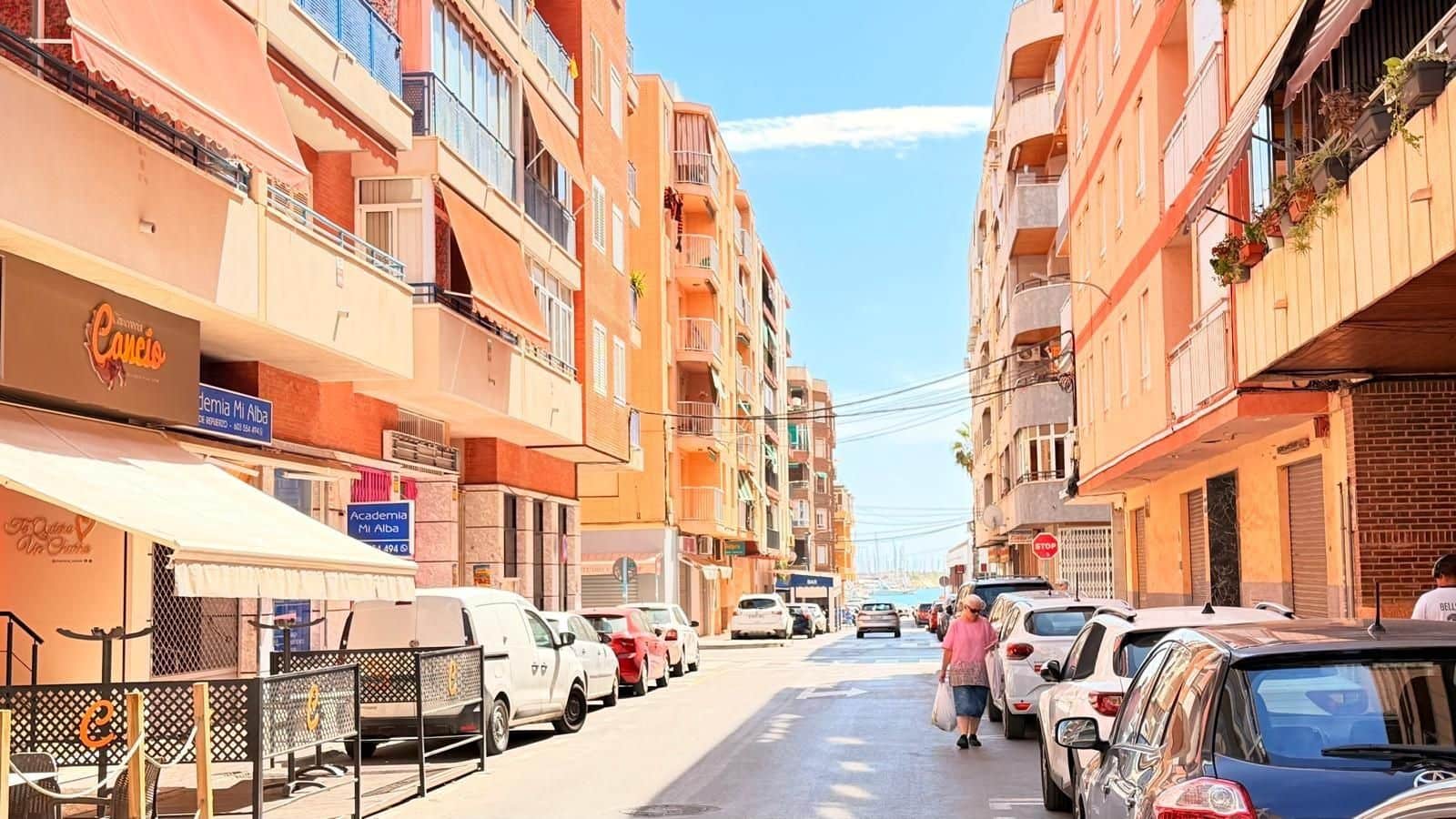 3 soverom Leilighet til salgs i Torrevieja med svømmebasseng - € 229 900 (Ref: 10091198)