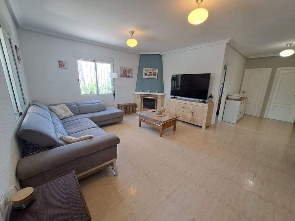 Chalet de 6 habitaciones en Dolores en venta - 629.000 € (Ref: 10091204)
