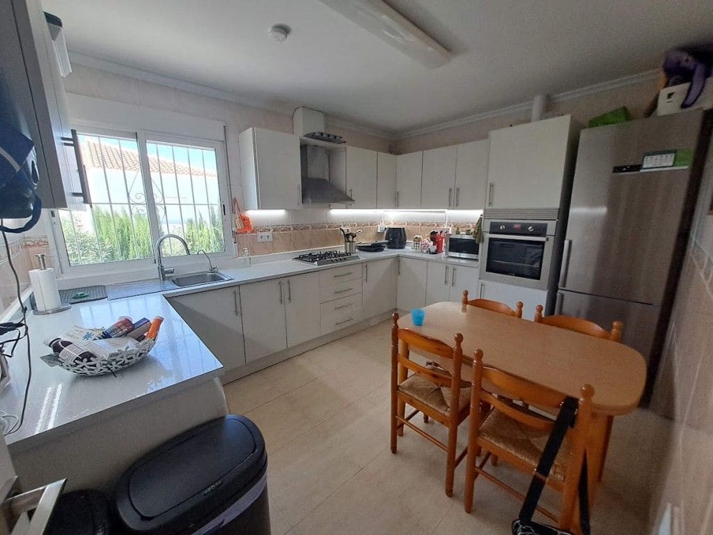 Chalet de 6 habitaciones en Dolores en venta - 629.000 € (Ref: 10091204)