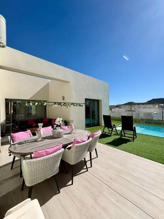 3 Zimmer Villa zu verkaufen in Benijofar mit Pool - 547.000 € (Ref: 10109812)