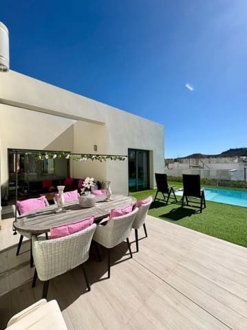 3 Zimmer Villa zu verkaufen in Benijófar mit Pool - 547.000 € (Ref: 10109812)