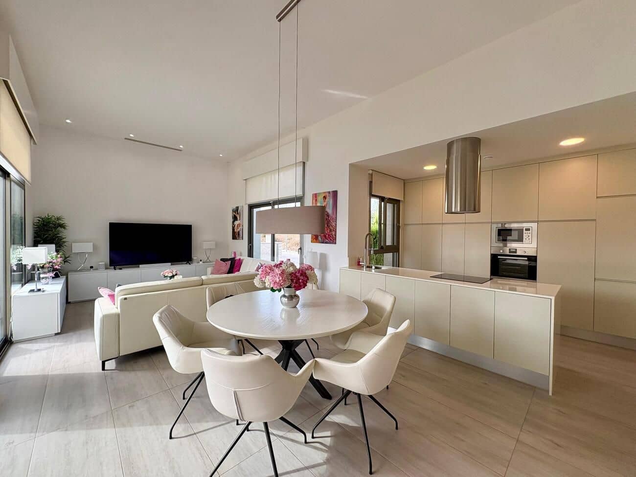 3 bedroom Villa for sale in Benijofar with pool - € 547,000 (Ref: 10109812)