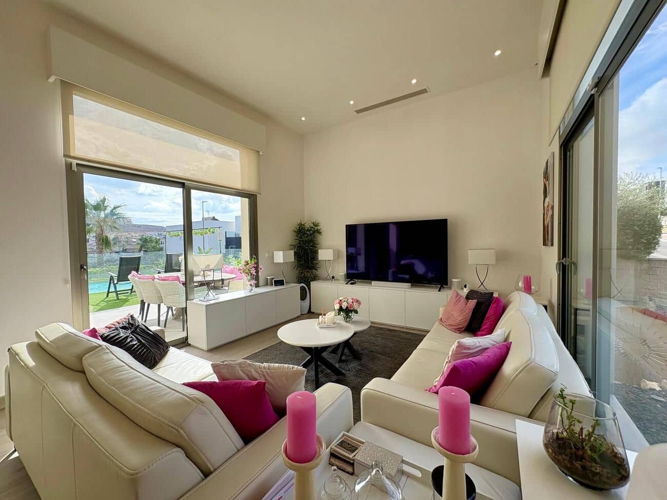 3 bedroom Villa for sale in Benijofar with pool - € 547,000 (Ref: 10109812)