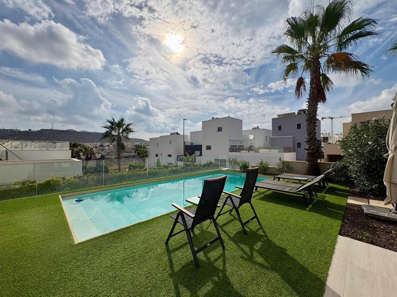 3 bedroom Villa for sale in Benijofar with pool - € 547,000 (Ref: 10109812)