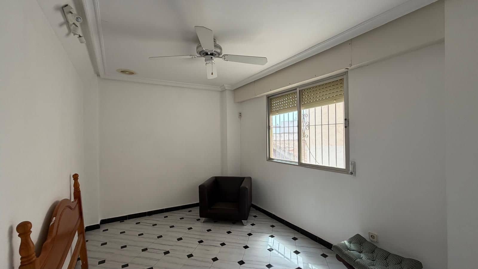 Apartamento de 3 habitaciones en Torrevieja en venta - 179.900 € (Ref: 10109815)