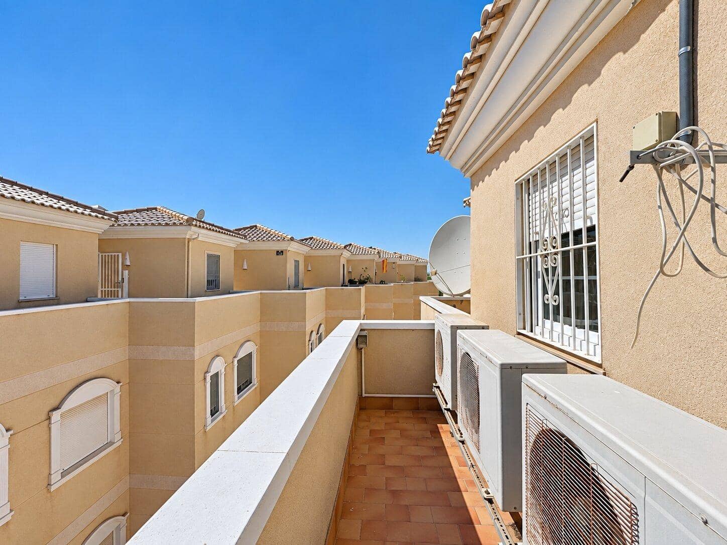 4 sypialnia Dom szeregowy na sprzedaż w Almoradi z basenem garażem - 240 000 € (Ref: 10109820)