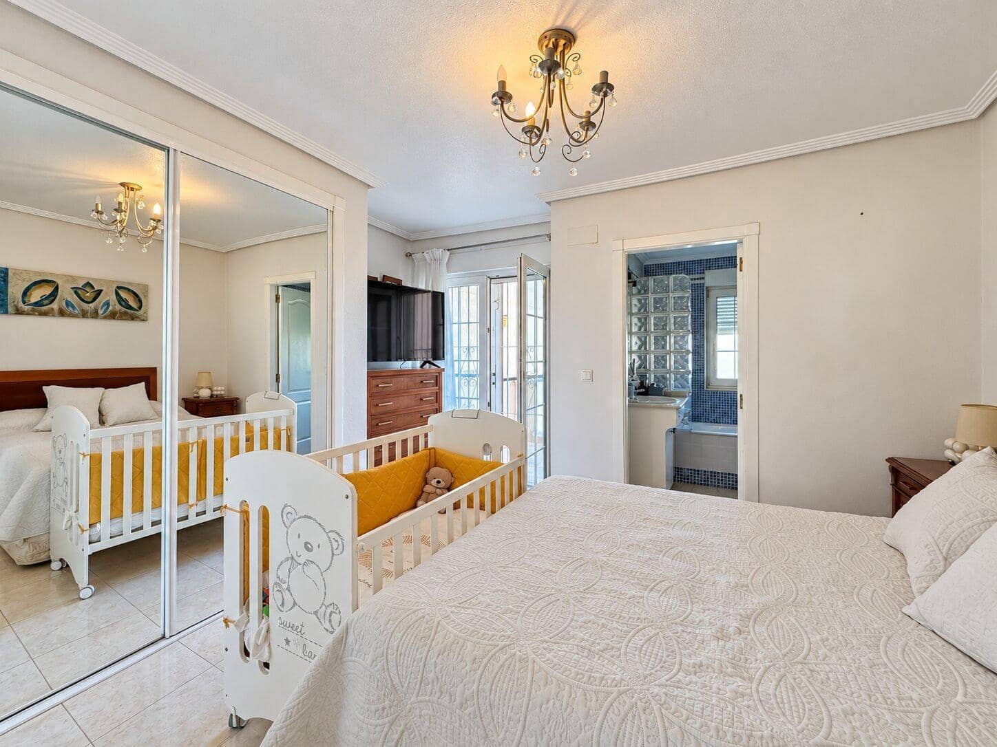 4 sypialnia Dom szeregowy na sprzedaż w Almoradi z basenem garażem - 240 000 € (Ref: 10109820)