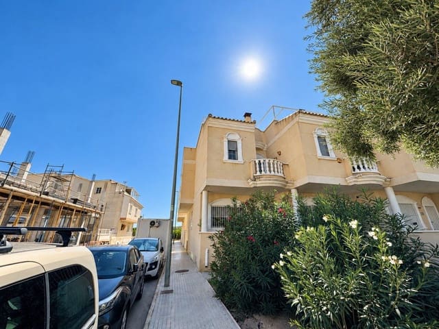 4 sypialnia Dom szeregowy na sprzedaż w Almoradí z basenem garażem - 240 000 € (Ref: 10109820)
