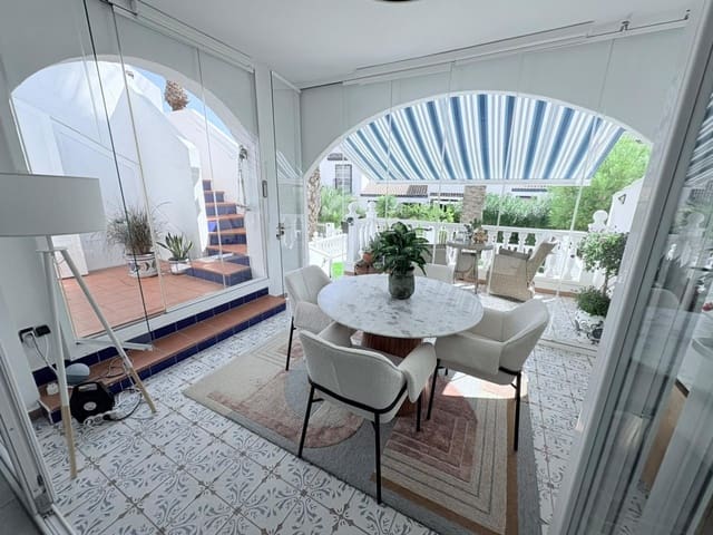 2 makuuhuone Huvila myytävänä paikassa Villamartín - Las Filipinas, Orihuela - 295 000 € (Ref: 10120022)