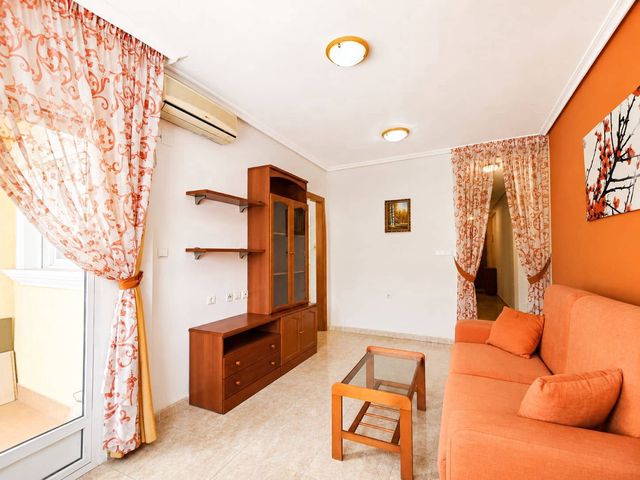 2 slaapkamer Appartement te koop in Torrevieja - € 145.000 (Ref: 10120027)