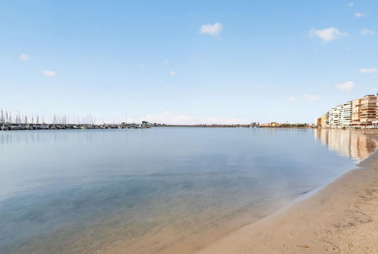 4 chambre Appartement à vendre à Torrevieja - 235 000 € (Ref: 10129709)