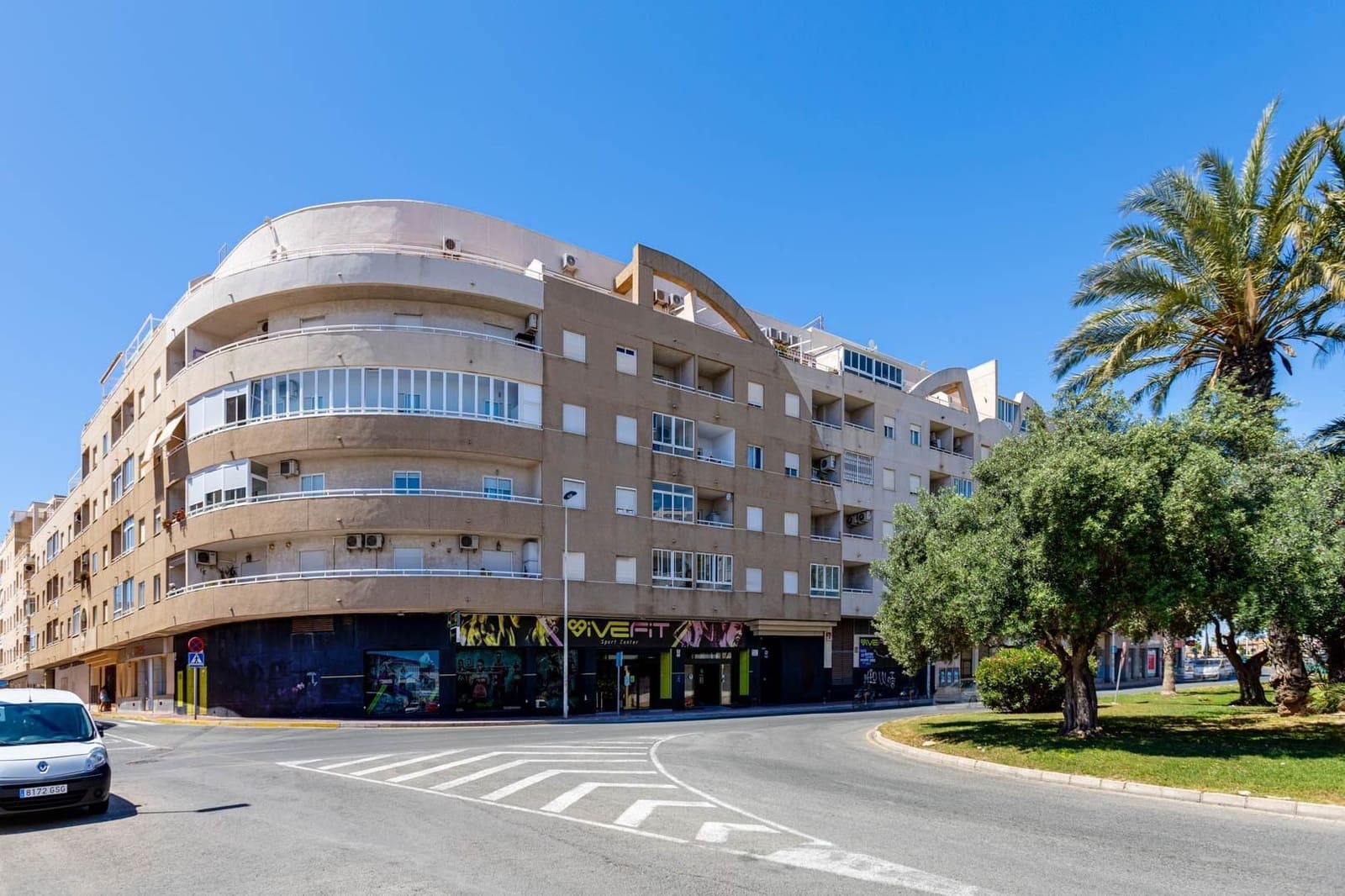 2 slaapkamer Appartement te koop in Torrevieja met zwembad - € 149.500 (Ref: 10129729)