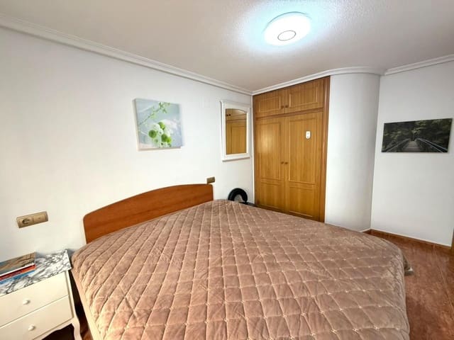 3 makuuhuone Bungalow myytävänä paikassa Torrevieja mukana 
autotalli - 264 000 € (Ref: 10129751)