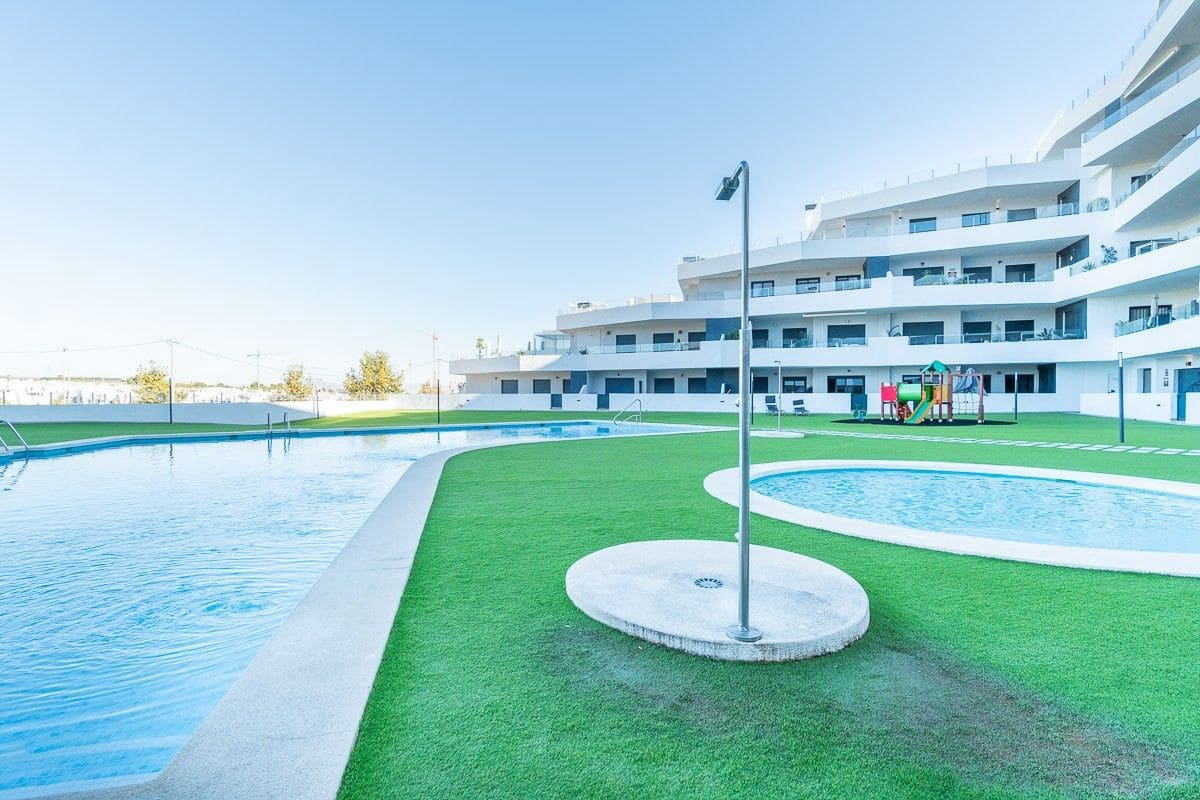 2 slaapkamer Appartement te koop in San Miguel de Salinas - € 229.900 (Ref: 10129834)