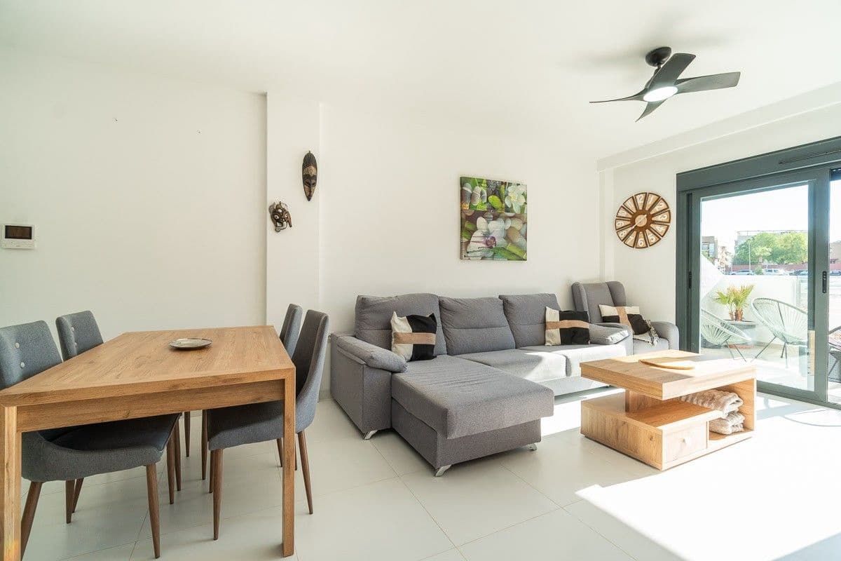 2 slaapkamer Appartement te koop in San Miguel de Salinas - € 229.900 (Ref: 10129834)