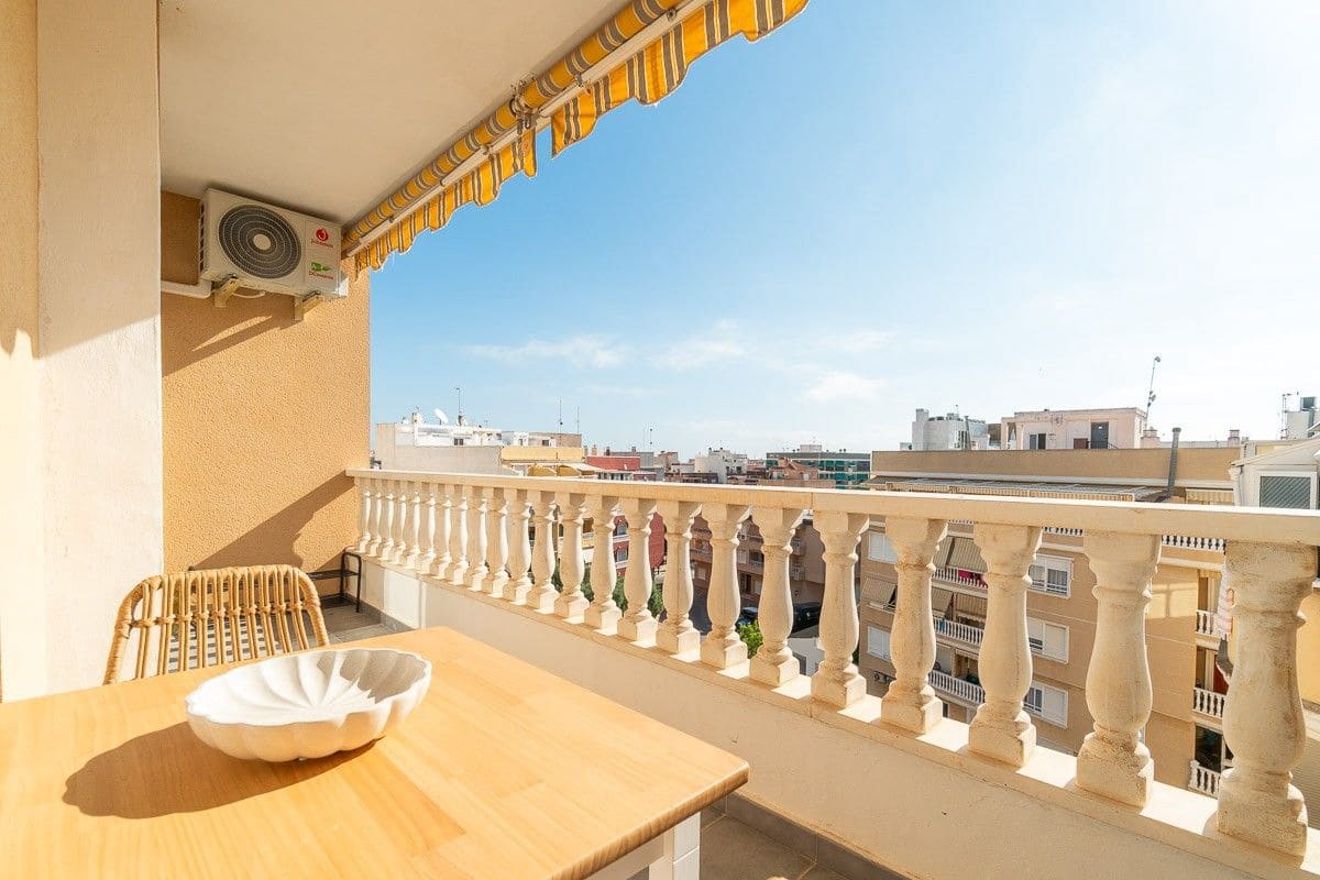 2 Zimmer Apartment zu verkaufen in Torrevieja - 199.000 € (Ref: 10129870)