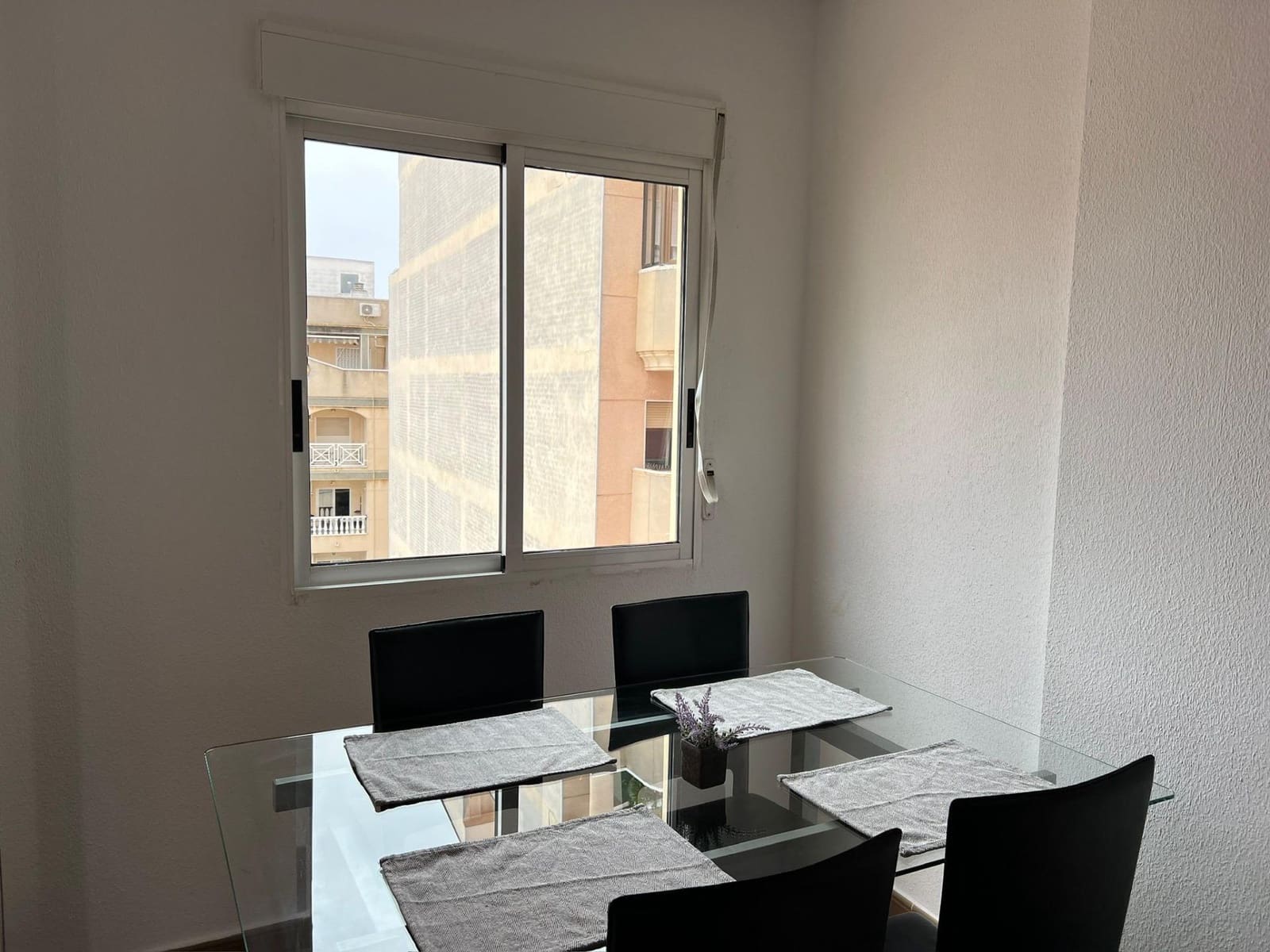Apartamento de 2 habitaciones en Torrevieja en venta - 149.015 € (Ref: 10129893)