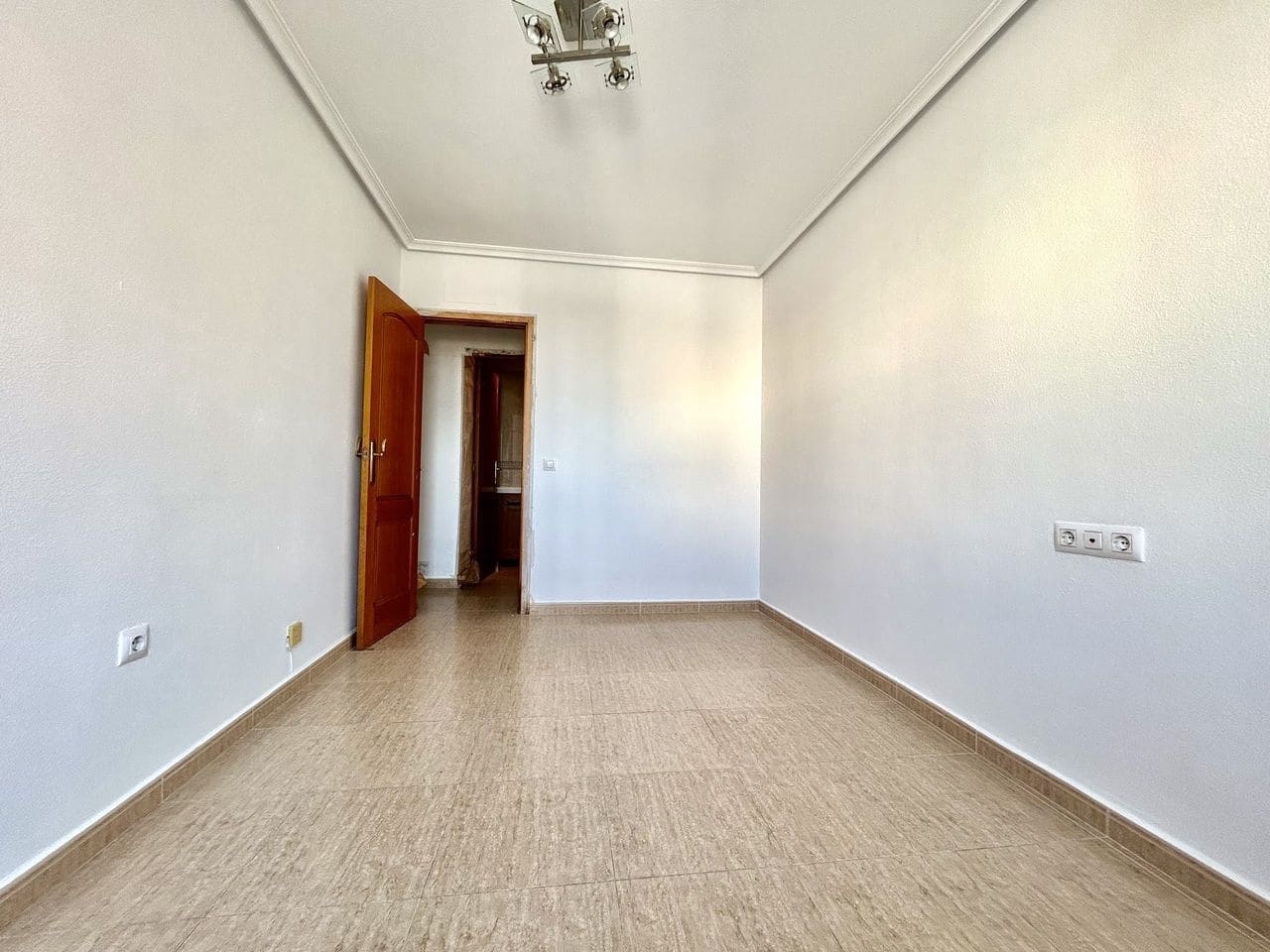 2 quarto Apartamento para venda em Torrevieja - 143 500 € (Ref: 10129958)