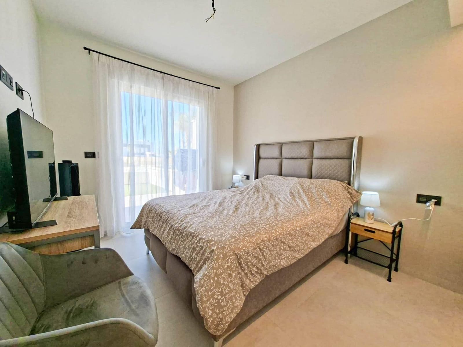 2 soverom Leilighet til salgs i Guardamar del Segura med svømmebasseng garasje - € 295 000 (Ref: 10129976)