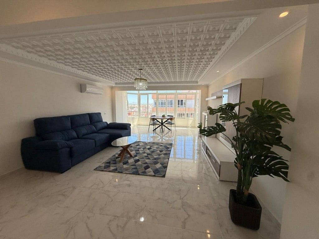 3 soverom Leilighet til salgs i Torrevieja med svømmebasseng - € 249 900 (Ref: 10129985)