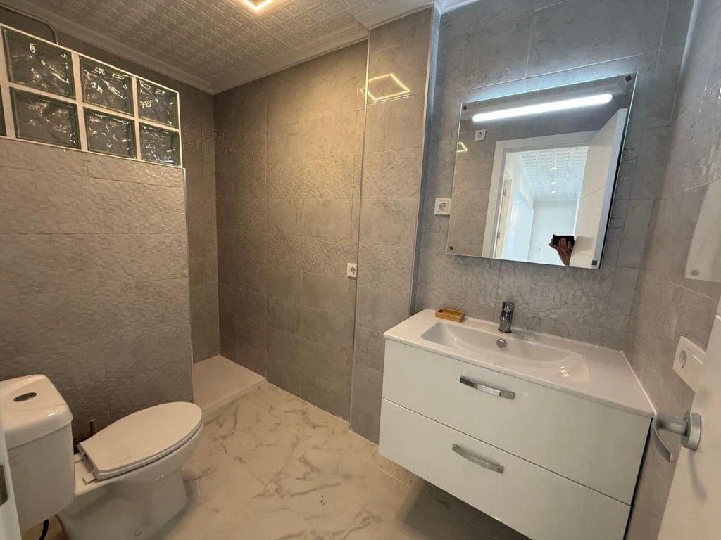 3 soverom Leilighet til salgs i Torrevieja med svømmebasseng - € 249 900 (Ref: 10129985)