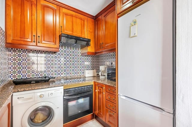 Apartamento de 2 habitaciones en Los Frutales, Torrevieja en venta con piscina garaje - 269.500 € (Ref: 10162302)
