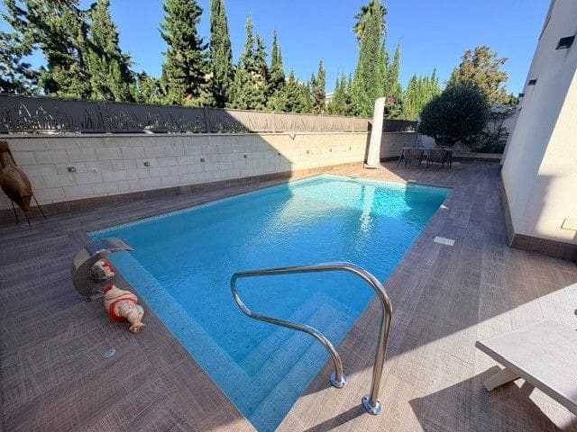 3 bedroom Villa for sale in Almoradi - € 499,900 (Ref: 10162311)