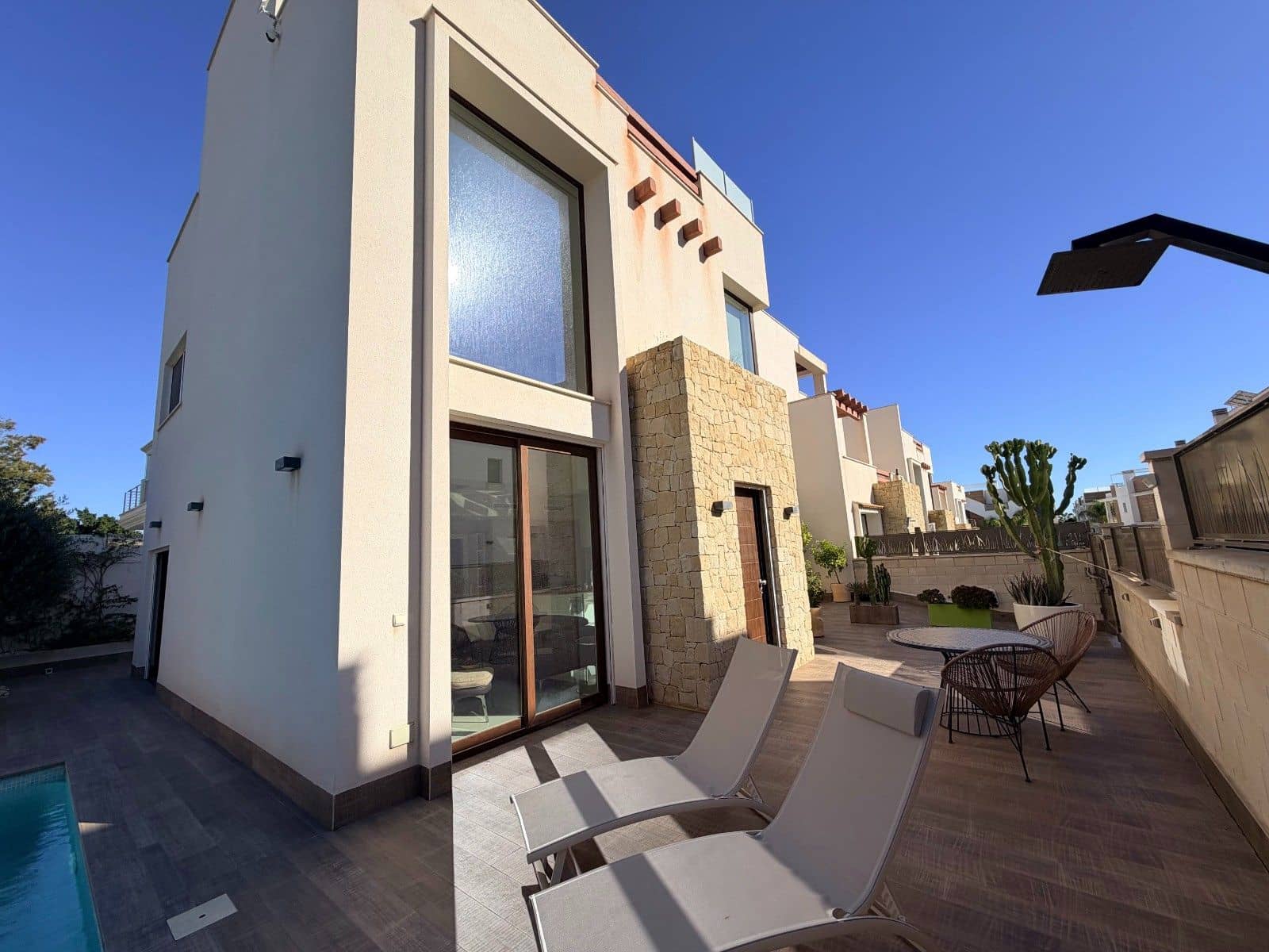 3 bedroom Villa for sale in Almoradi - € 499,900 (Ref: 10162311)