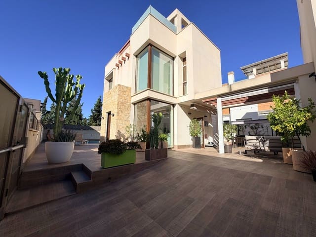 3 slaapkamer Villa te koop in Almoradí - € 499.900 (Ref: 10162311)