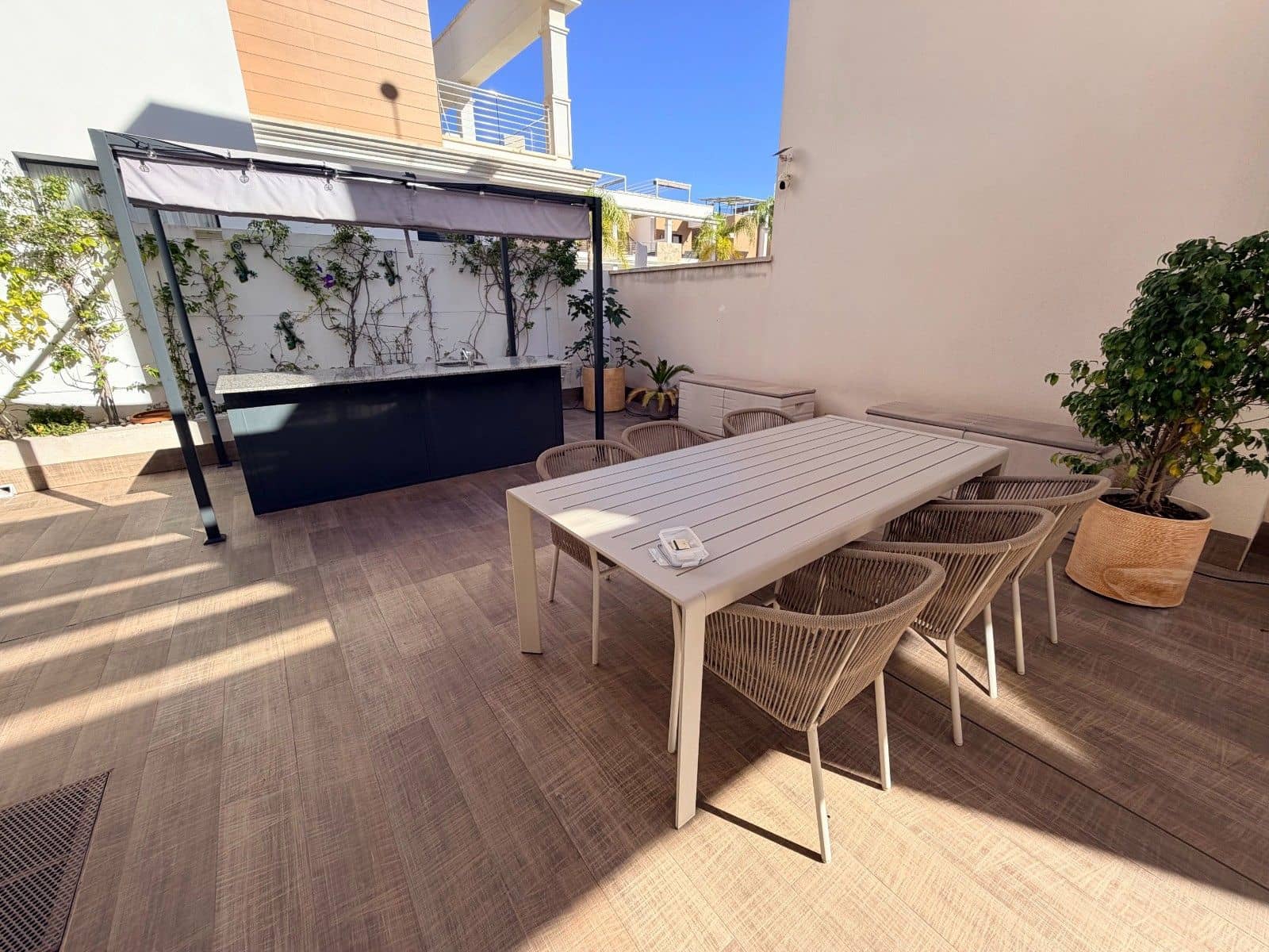 3 bedroom Villa for sale in Almoradi - € 499,900 (Ref: 10162311)