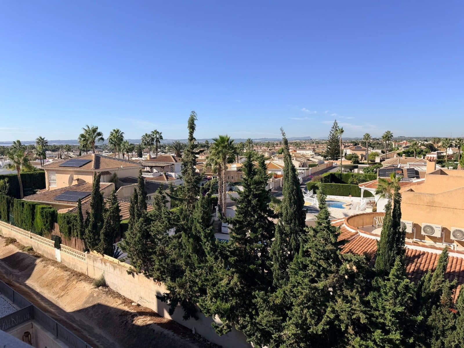 3 bedroom Villa for sale in Almoradi - € 499,900 (Ref: 10162311)