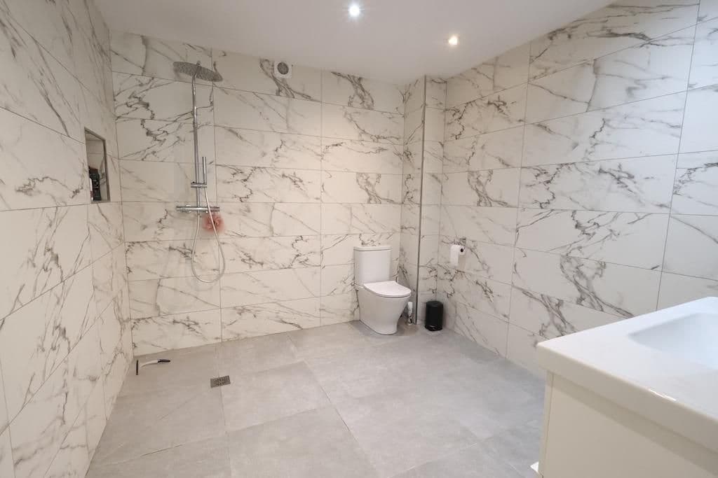 5 soverom Villa til salgs i Torrevieja med svømmebasseng garasje - € 599 000 (Ref: 10162325)