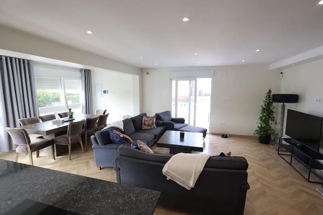 5 soverom Villa til salgs i Los Balcones - Los Altos, Torrevieja med svømmebasseng garasje - € 599 000 (Ref: 10162325)