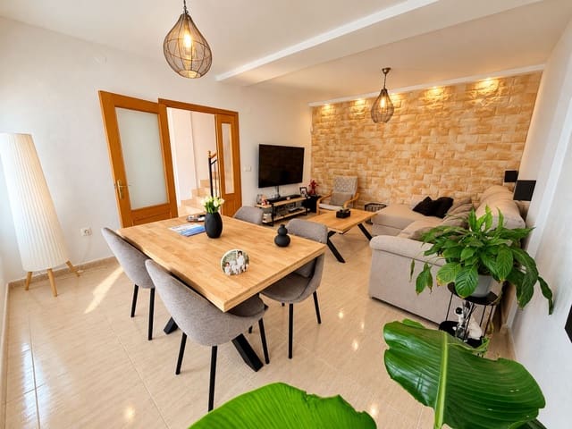 3 chambre Villa/Maison Mitoyenne à vendre à Daya Nueva avec garage - 180 000 € (Ref: 10162337)