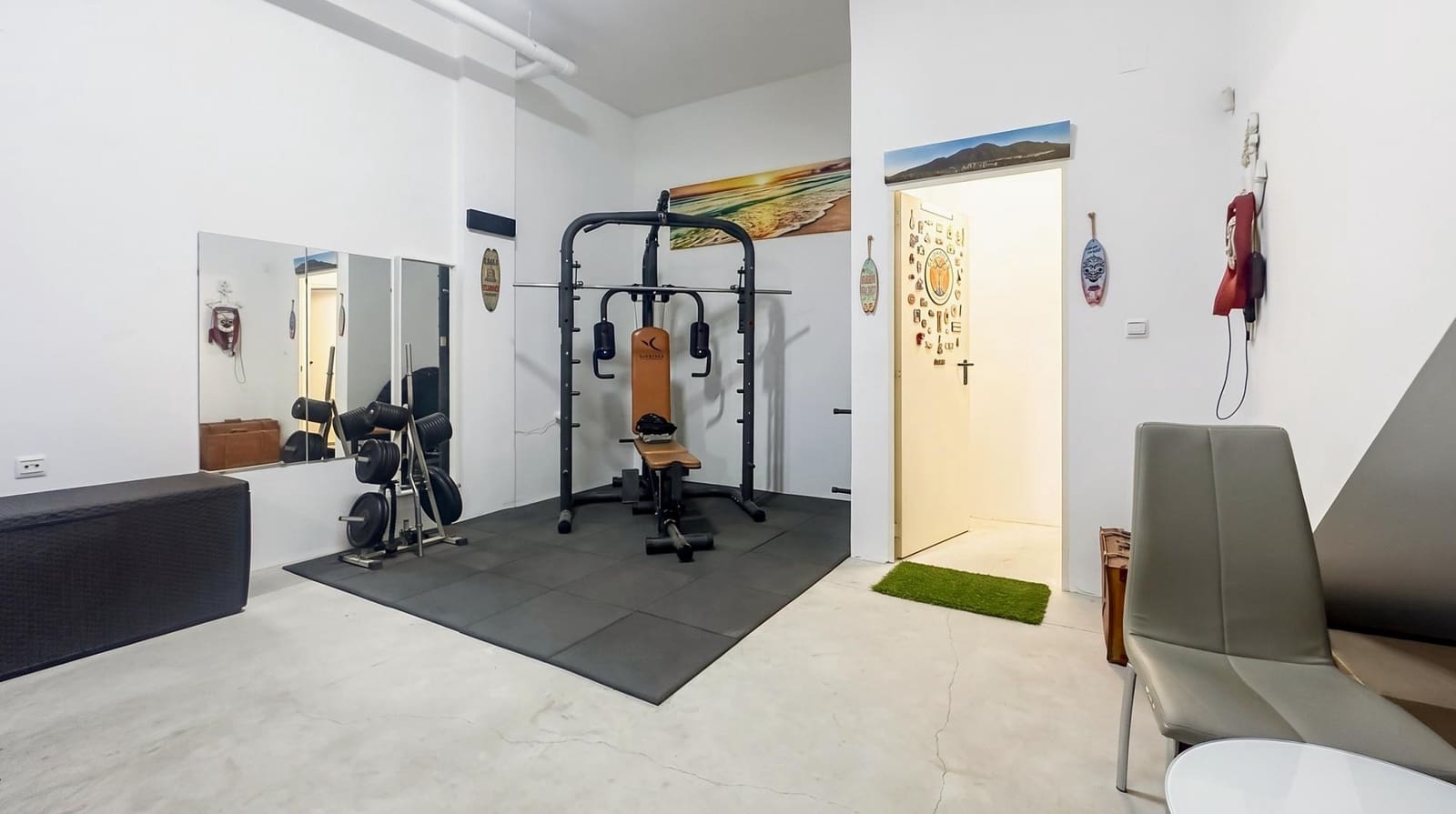 3 soveværelse Rækkehus til salg i Filipinas med swimmingpool garage - € 395.000 (Ref: 10162339)