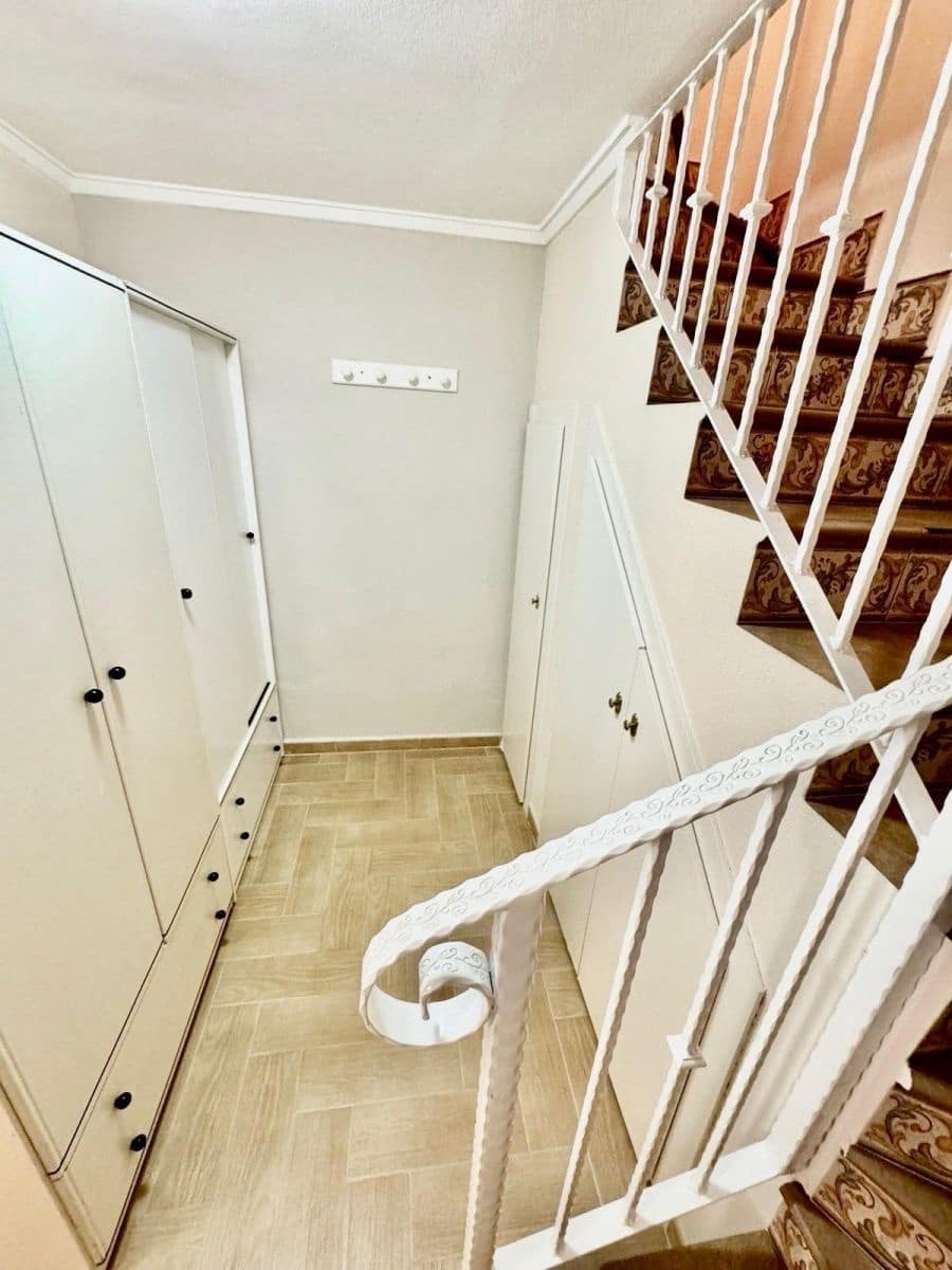 Adosado de 3 habitaciones en Torrevieja en venta - 199.000 € (Ref: 10162340)