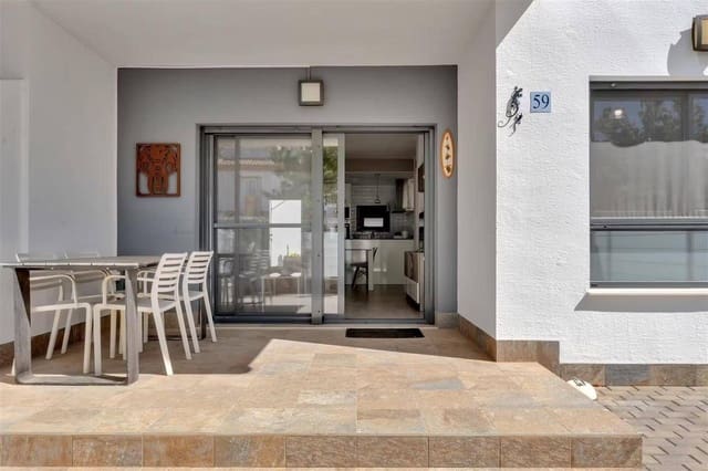 2 makuuhuone Bungalow myytävänä paikassa Pilar de la Horadada mukana uima-altaan 
autotalli - 225 000 € (Ref: 10174084)