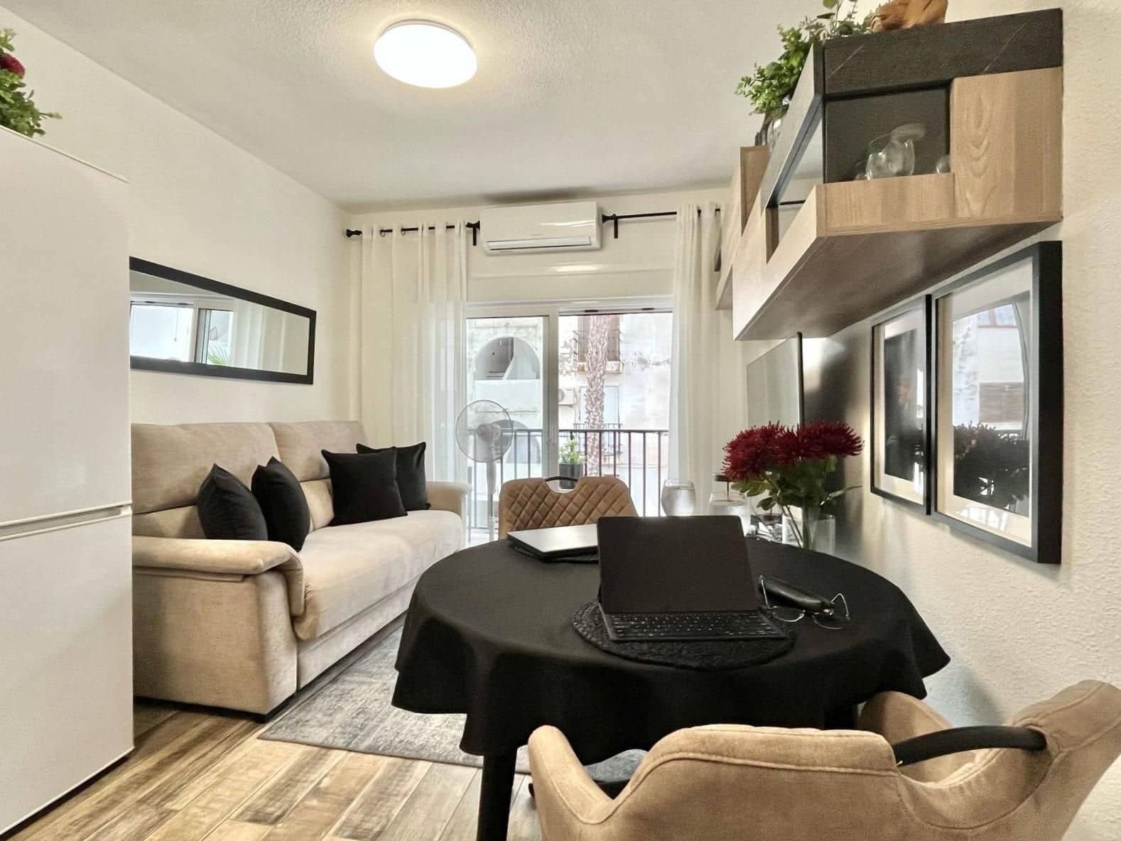 Apartamento de 1 habitación en Torrevieja en venta con piscina - 129.900 € (Ref: 10174091)