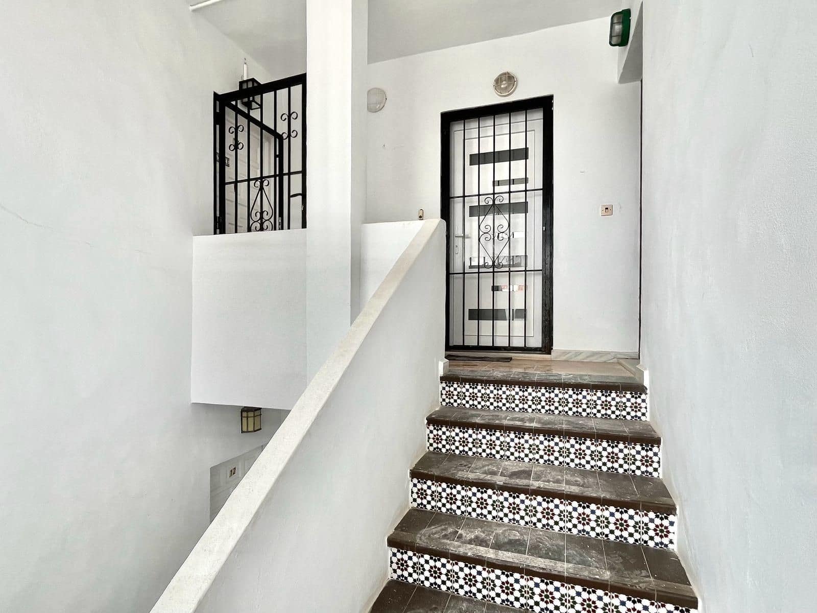 Apartamento de 1 habitación en Torrevieja en venta con piscina - 129.900 € (Ref: 10174091)