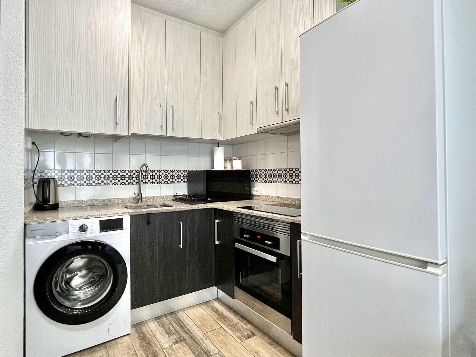 Apartamento de 1 habitación en Torrevieja en venta con piscina - 129.900 € (Ref: 10174091)