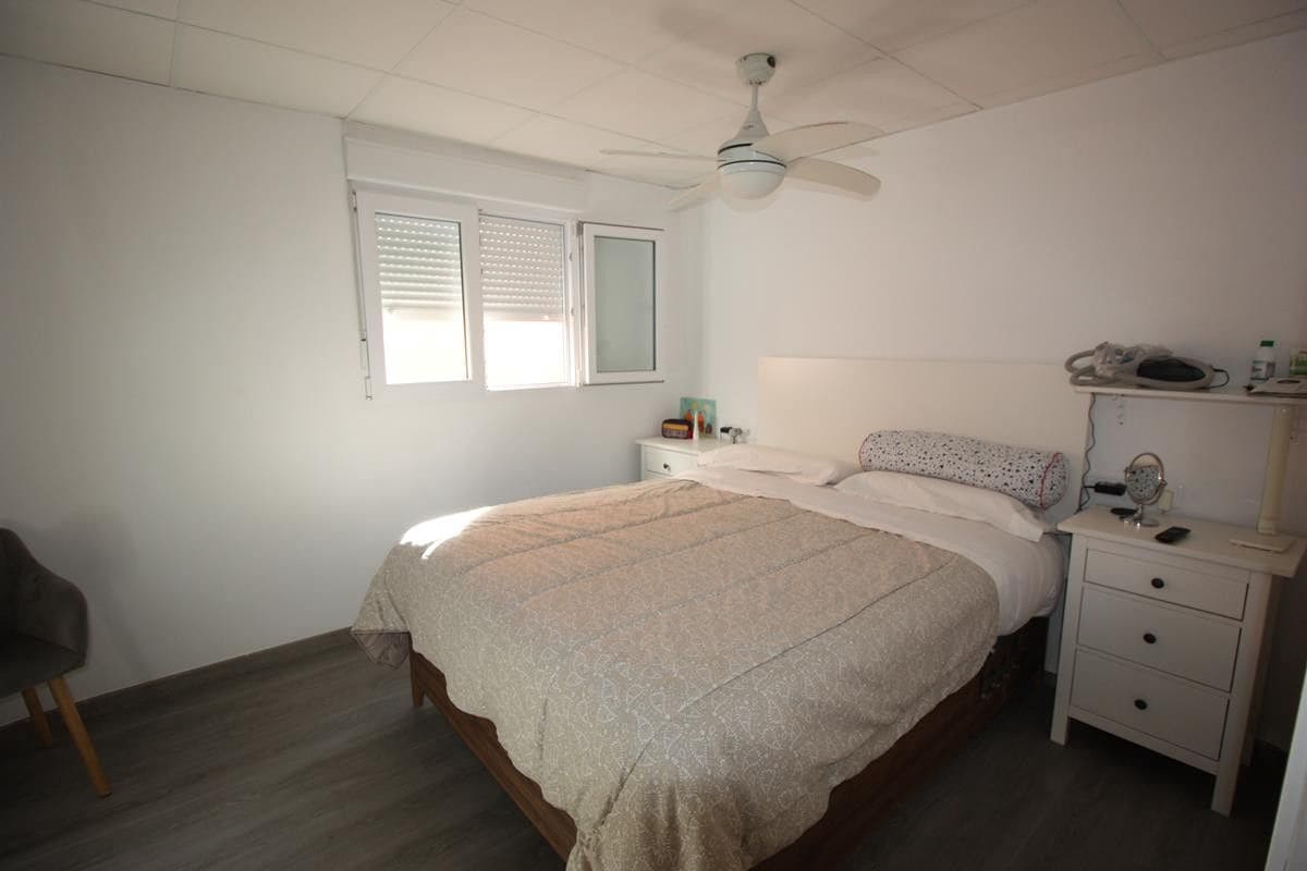 2 bedroom Penthouse for sale in Guardamar del Segura - € 260,000 (Ref: 10174093)