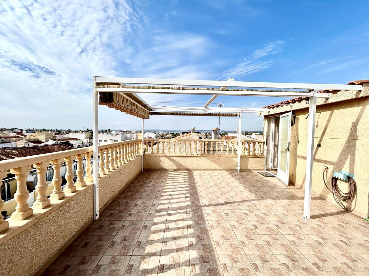 3 soveværelse Byhus til salg i Torrevieja - € 199.000 (Ref: 10174098)