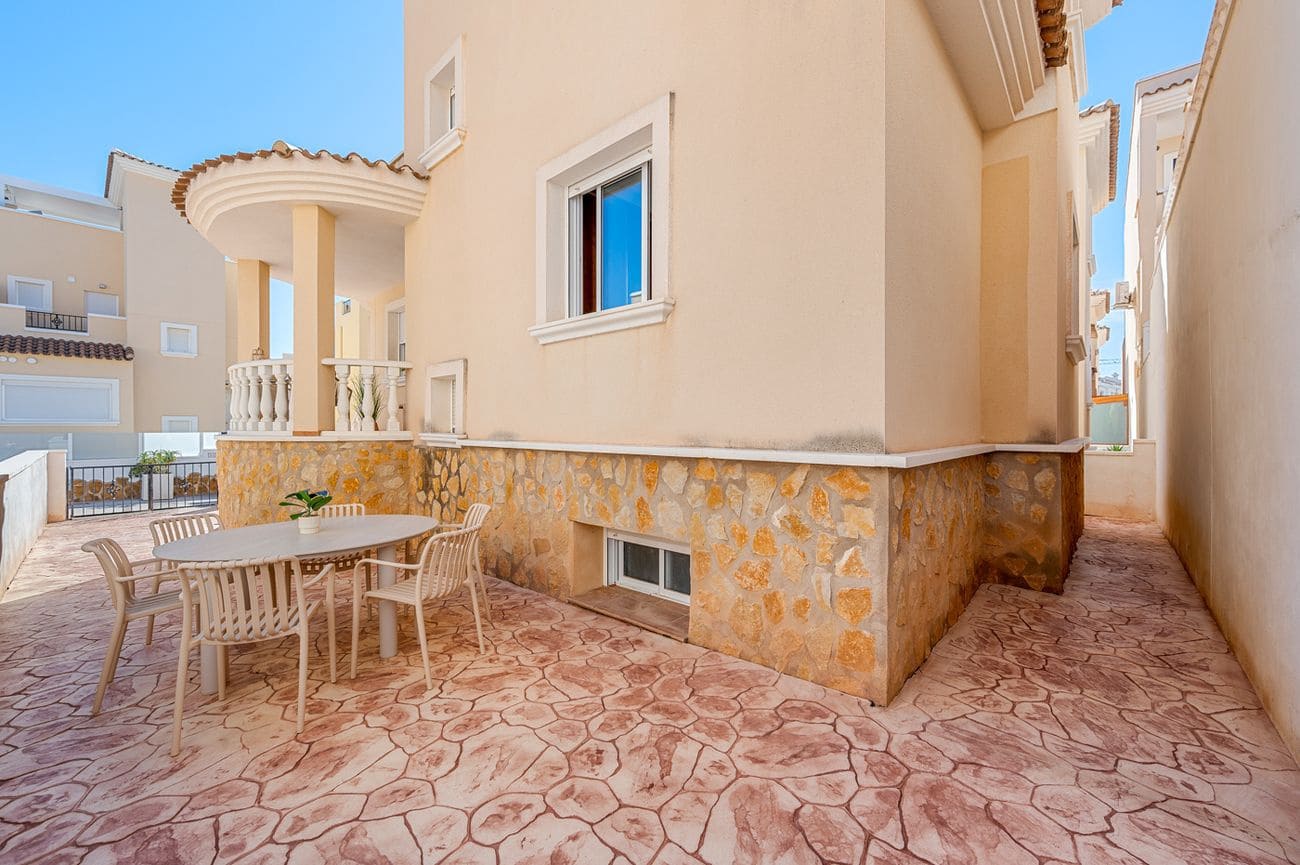 3 bedroom Terraced Villa for sale in San Miguel de Salinas with pool garage - € 264,500 (Ref: 10174102)