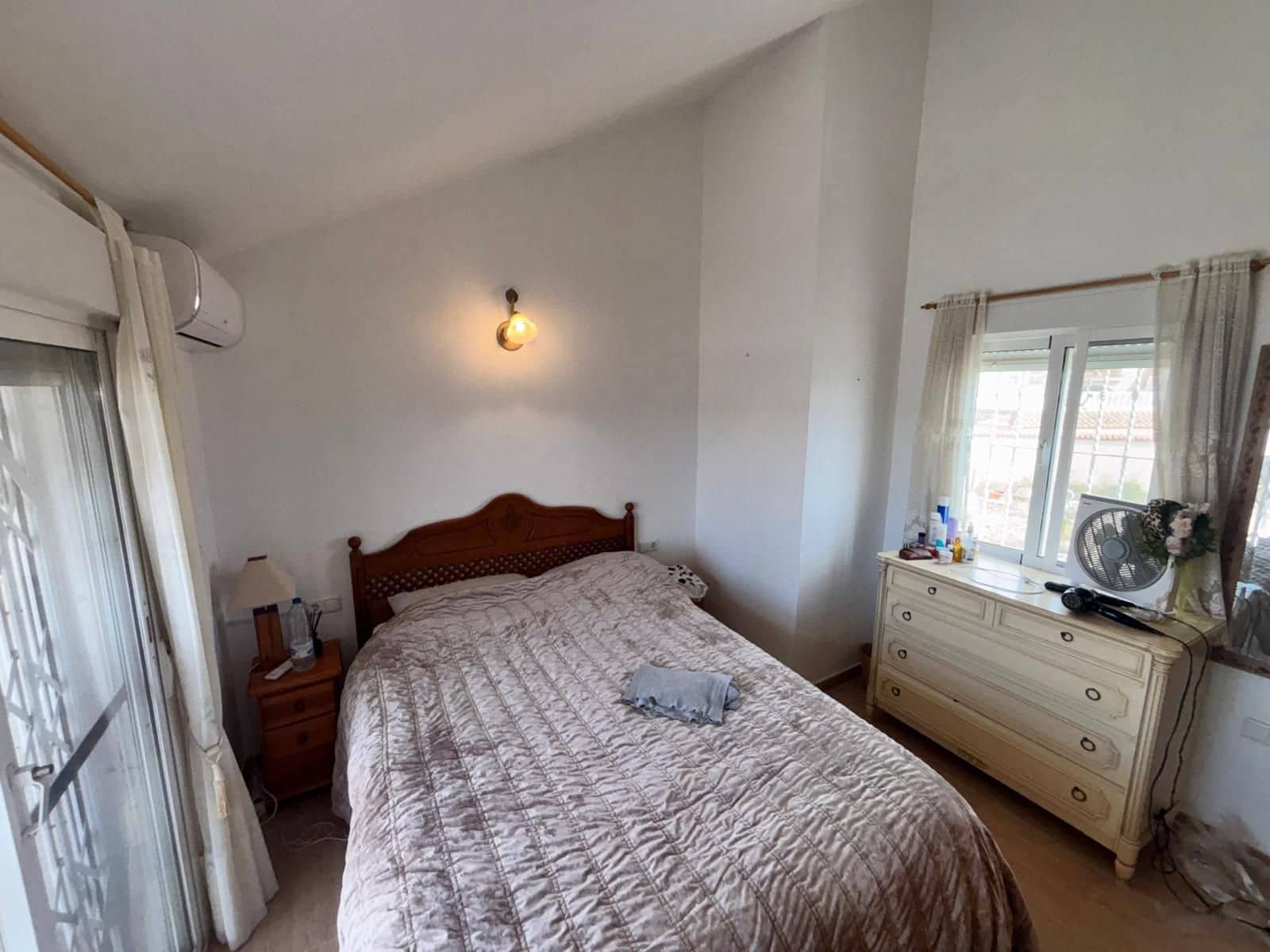 3 soverom Kjedet enebolig til salgs i Ciudad Quesada med svømmebasseng - € 235 000 (Ref: 10174105)