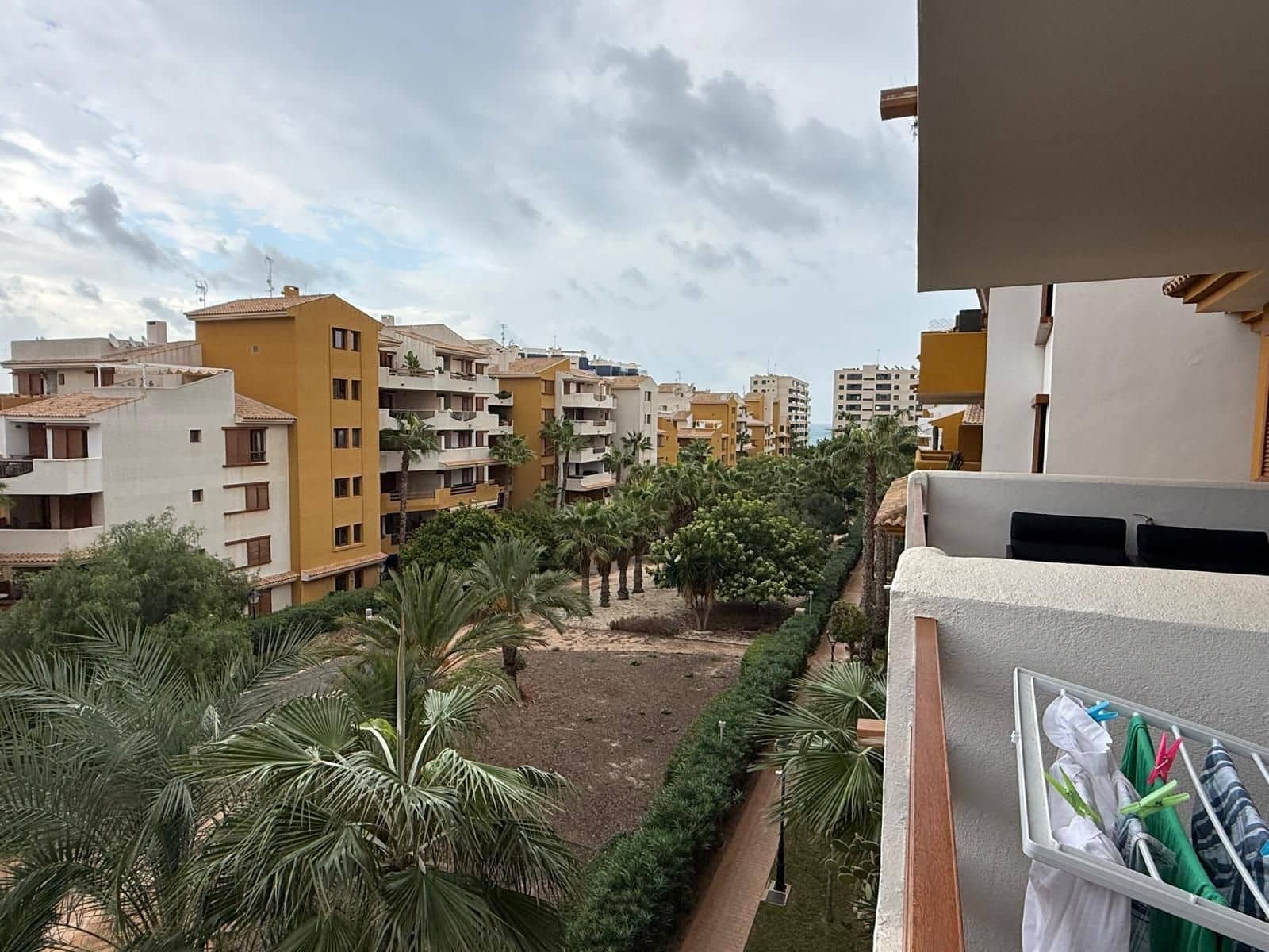 2 soveværelse Lejlighed til salg i Punta Prima med swimmingpool garage - € 279.900 (Ref: 10180749)