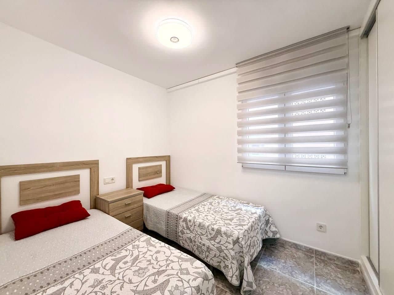 2 sovrum Lägenhet till salu i Torrevieja - 249 000 € (Ref: 10180750)